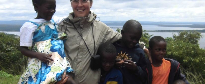 Misioneros por el Mundo: República Democrática del Congo, el país de los chimpancés